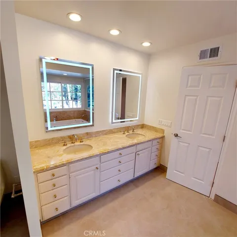 16545 Park Lane Circle, Los Angeles, California 90049