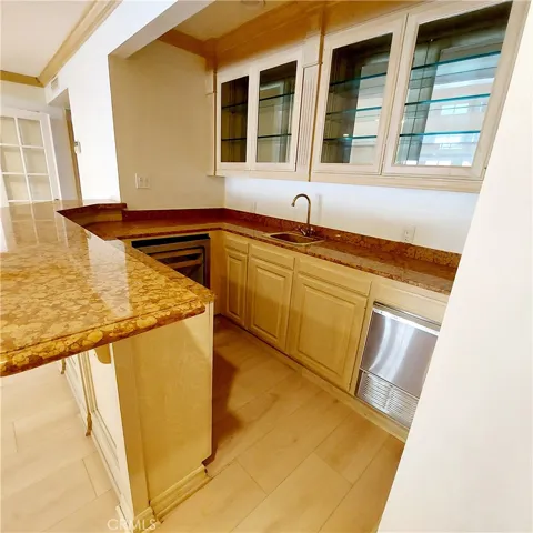 16545 Park Lane Circle, Los Angeles, California 90049