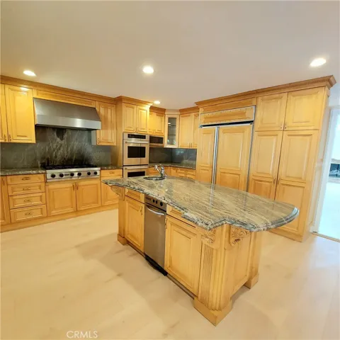 16545 Park Lane Circle, Los Angeles, California 90049