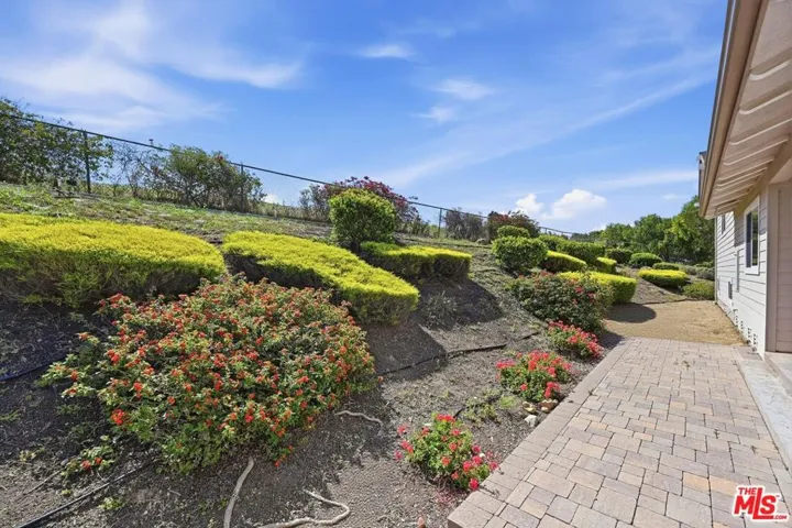 30429 Morning View Drive, Malibu, California 90265