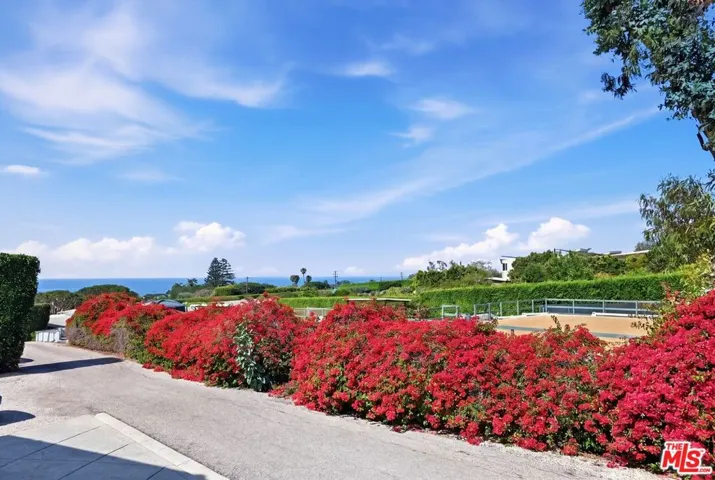 30429 Morning View Drive, Malibu, California 90265