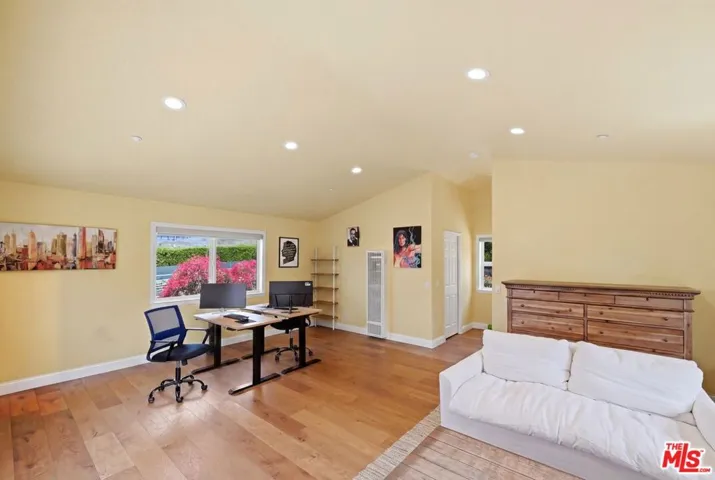 30429 Morning View Drive, Malibu, California 90265