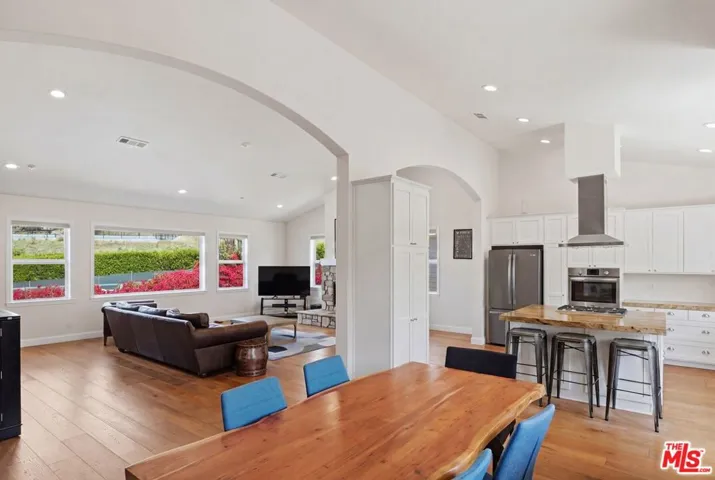 30429 Morning View Drive, Malibu, California 90265