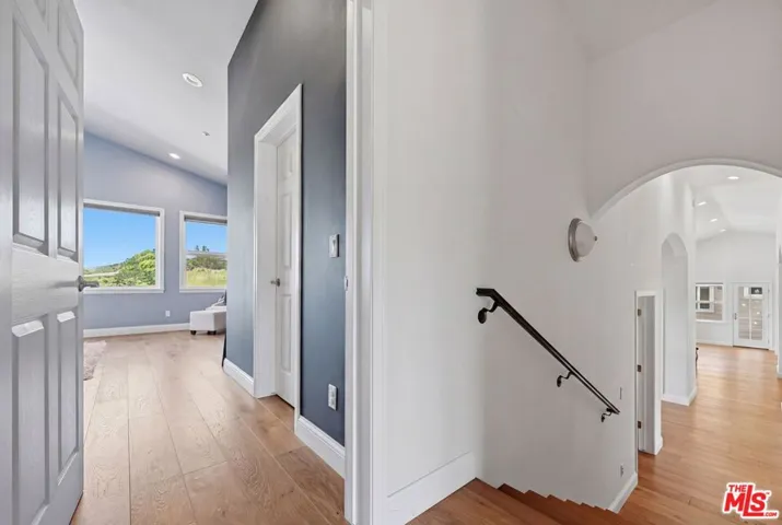 30429 Morning View Drive, Malibu, California 90265