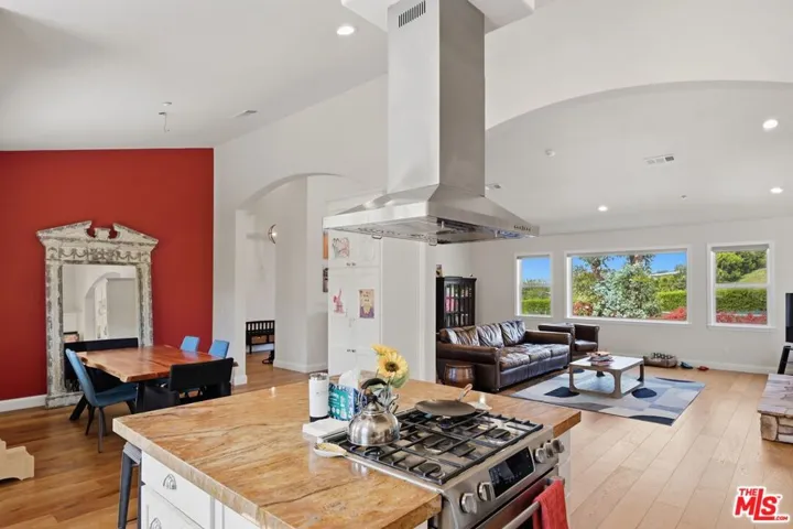 30429 Morning View Drive, Malibu, California 90265