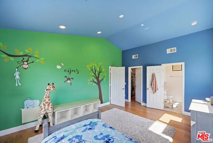 30429 Morning View Drive, Malibu, California 90265