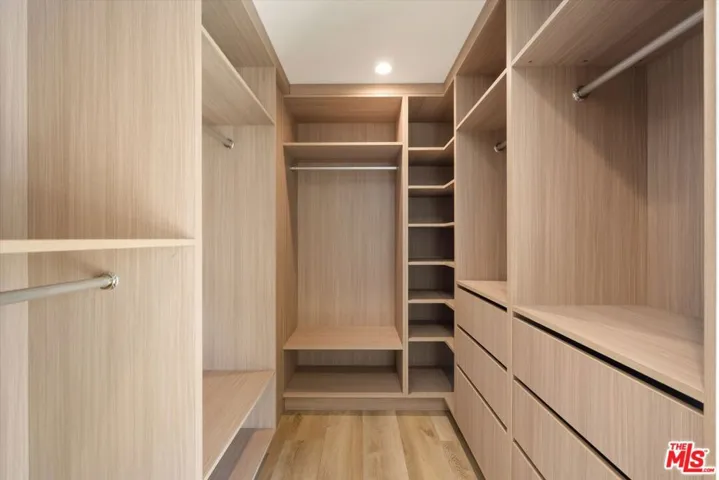 3961 Tilden Avenue 3, Culver City, California 90232