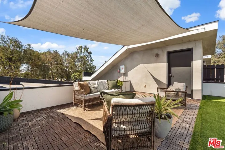3961 Tilden Avenue 3, Culver City, California 90232
