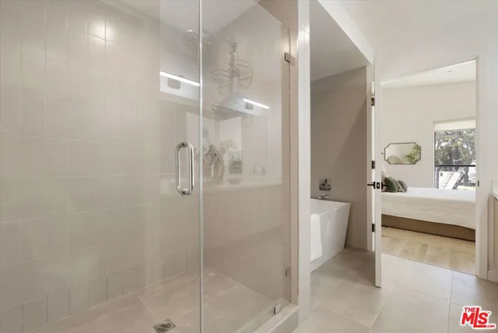 3961 Tilden Avenue 3, Culver City, California 90232