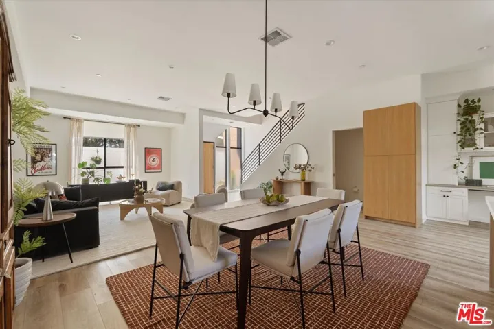 3961 Tilden Avenue 3, Culver City, California 90232