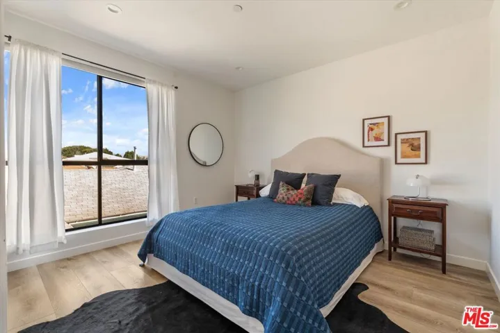 3961 Tilden Avenue 3, Culver City, California 90232