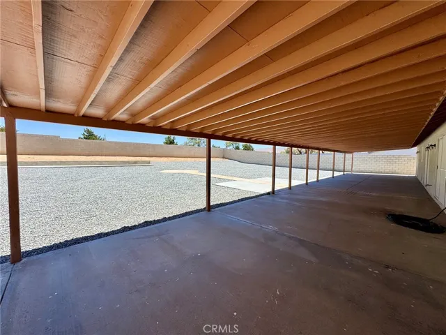 12789 Yorkshire, Apple Valley, California 92308