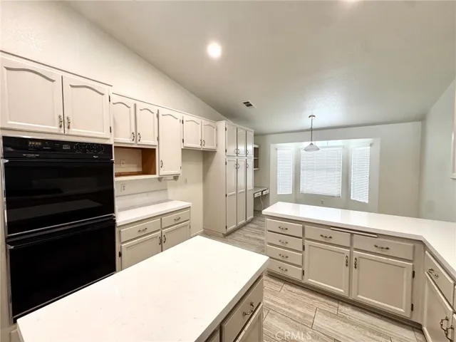 12789 Yorkshire, Apple Valley, California 92308