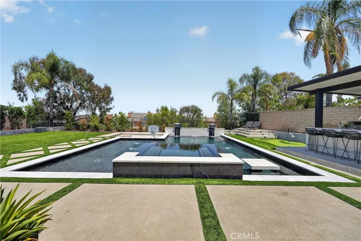 1625 Paseo Vista, Corona, California 92881
