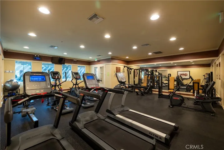 Community Gym Included