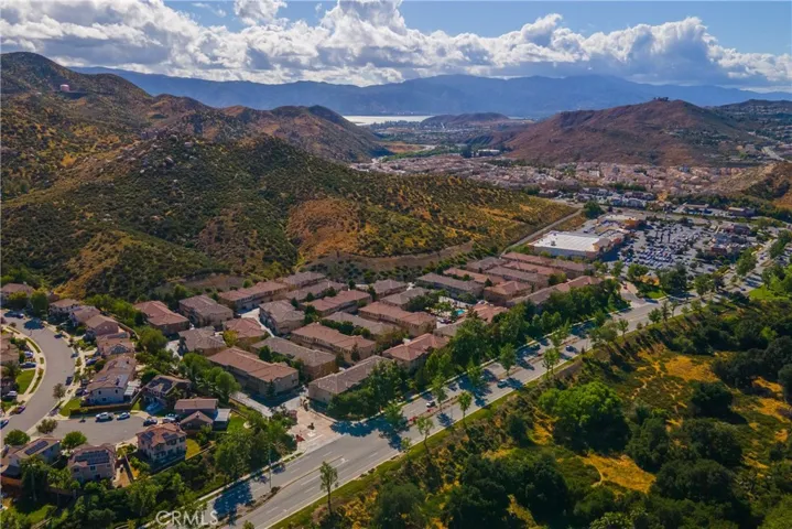 30505 Canyon Hills, Lake Elsinore, California 92532