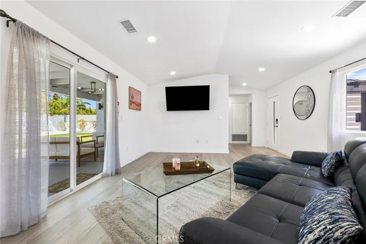 3030 E Vincentia, Palm Springs, California 92262