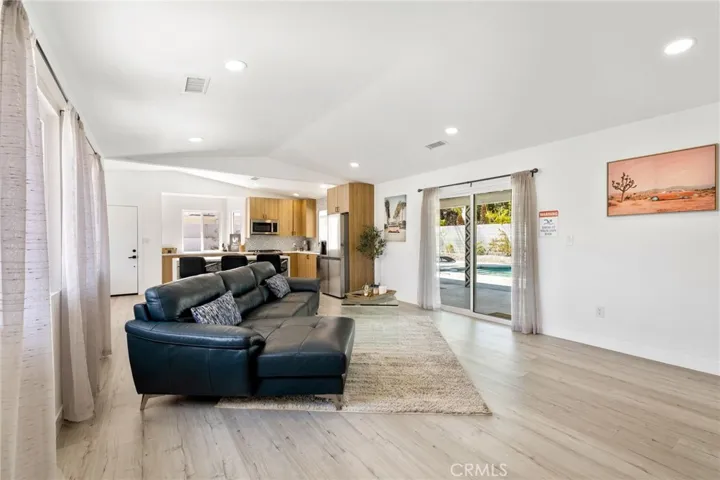 3030 E Vincentia, Palm Springs, California 92262