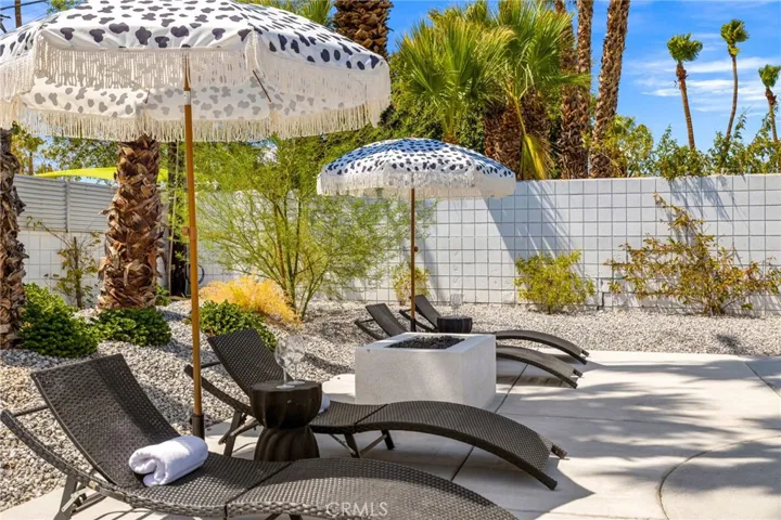 3030 E Vincentia, Palm Springs, California 92262