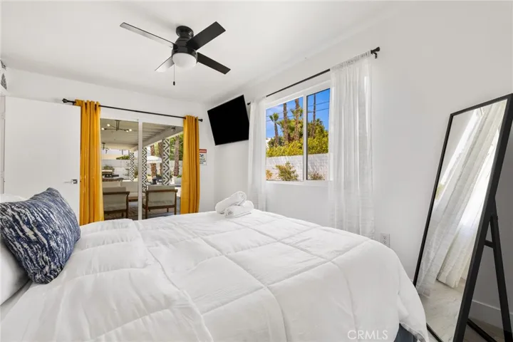 3030 E Vincentia, Palm Springs, California 92262
