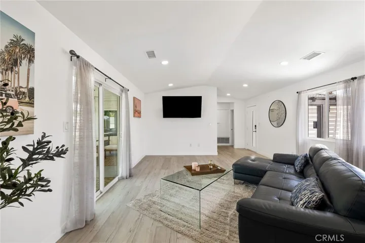 3030 E Vincentia, Palm Springs, California 92262