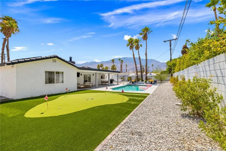 3030 E Vincentia, Palm Springs, California 92262