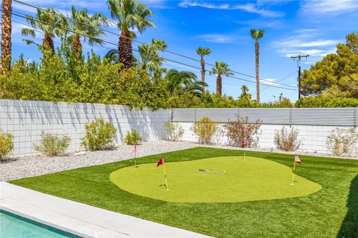 3030 E Vincentia, Palm Springs, California 92262