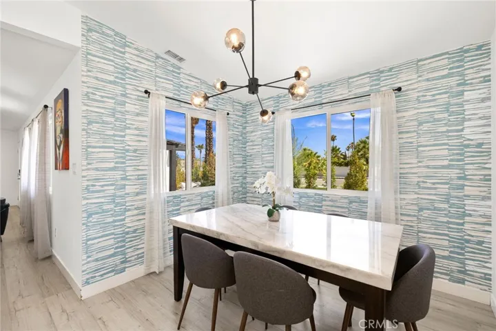3030 E Vincentia, Palm Springs, California 92262