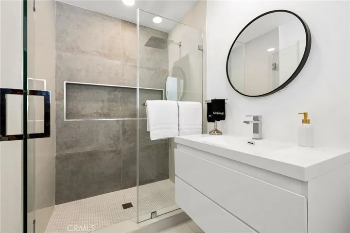 3030 E Vincentia, Palm Springs, California 92262