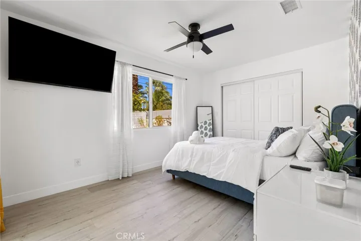3030 E Vincentia, Palm Springs, California 92262
