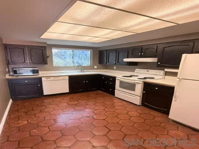 6575 Paseo Del Norte Unit I, Carlsbad, California 92011