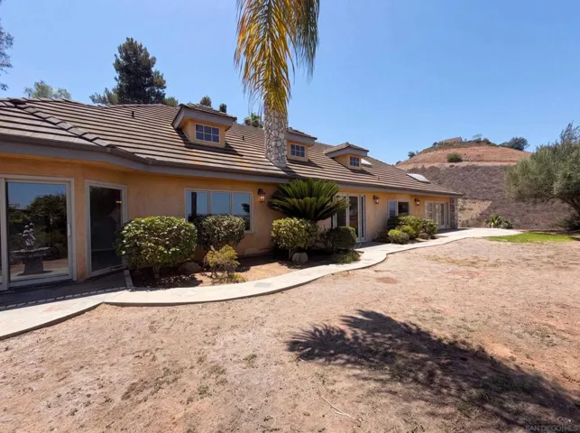 30181 Via Maria Elena, Bonsall, California 92003