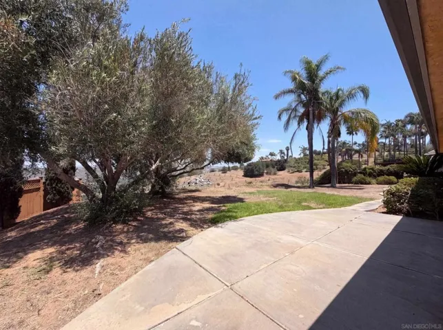 30181 Via Maria Elena, Bonsall, California 92003