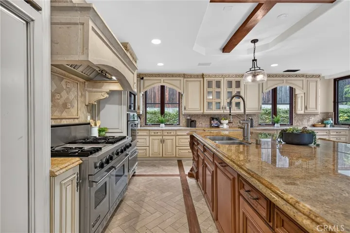 2240 Via Anacapa, Palos Verdes Estates, California 90274