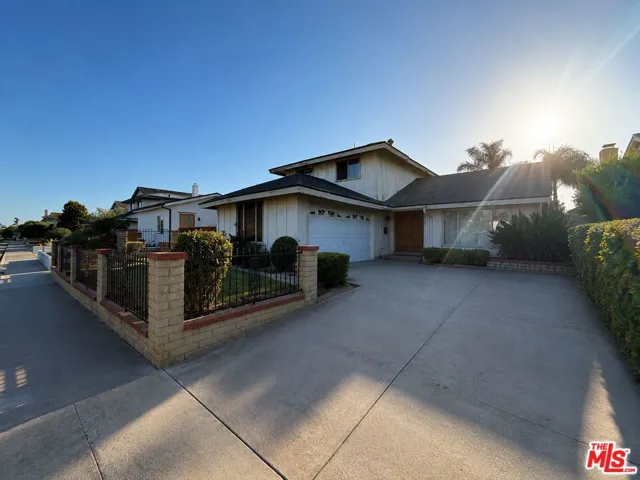 20741 Spindrift Lane, Huntington Beach, California 92646