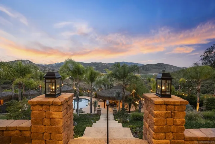 1101 Sierra Linda, Escondido, California 92025