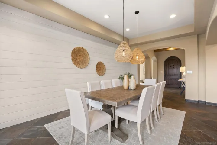 1101 Sierra Linda, Escondido, California 92025