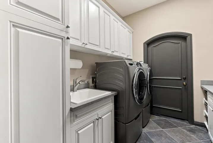 1101 Sierra Linda, Escondido, California 92025