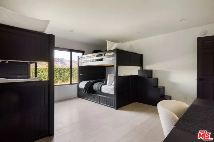 1396 Kingsboro Court, Westlake Village, California 91362