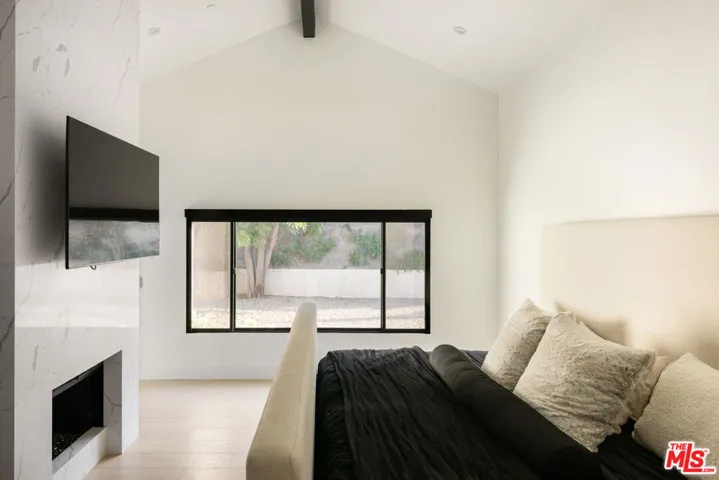 1396 Kingsboro Court, Westlake Village, California 91362