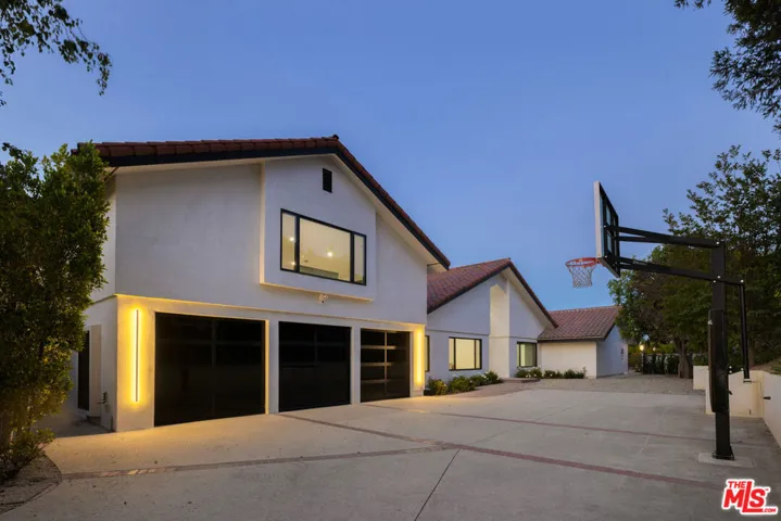 1396 Kingsboro Court, Westlake Village, California 91362