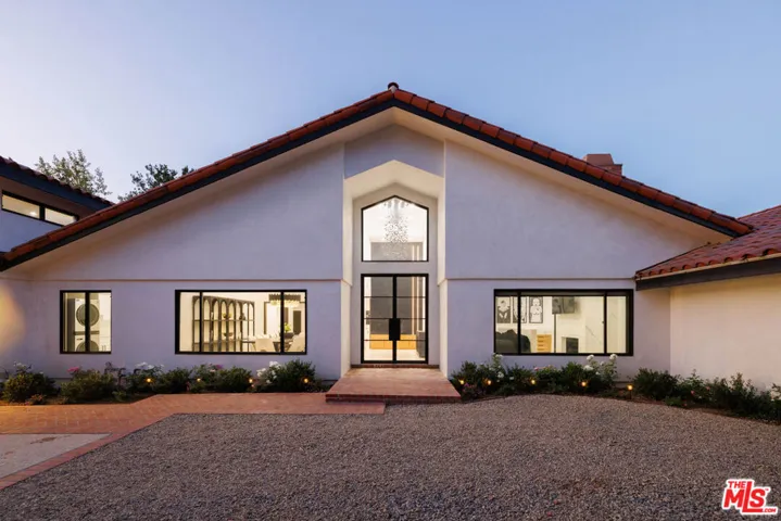 1396 Kingsboro Court, Westlake Village, California 91362