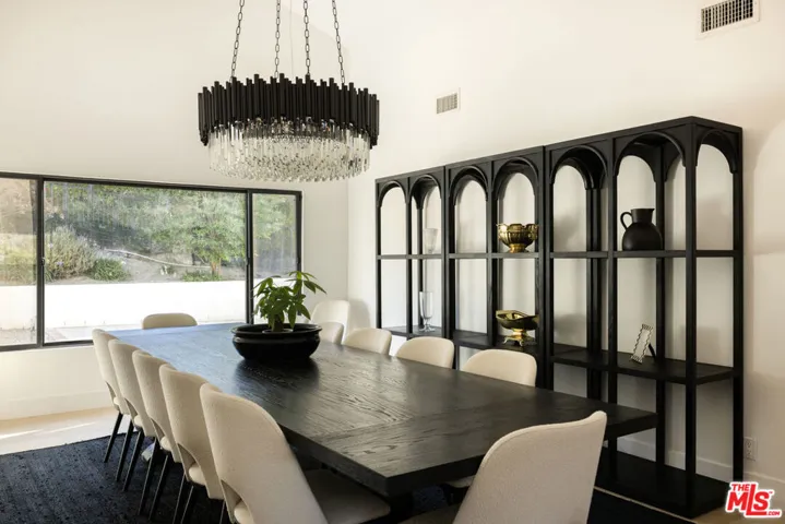 1396 Kingsboro Court, Westlake Village, California 91362