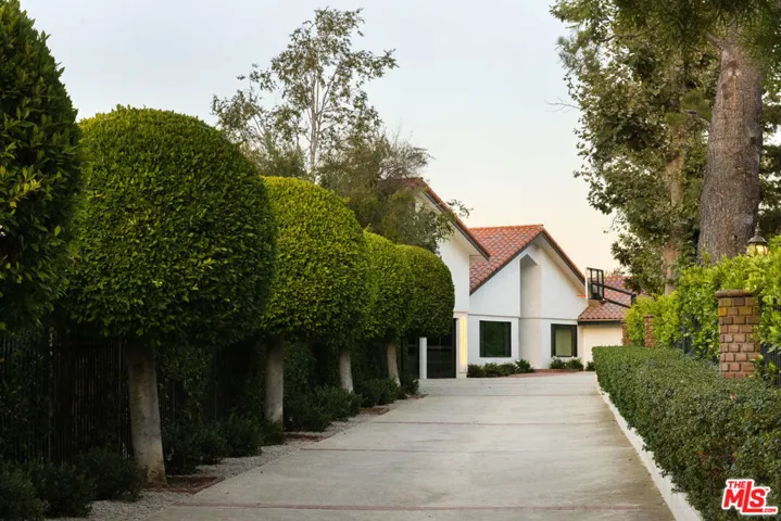 1396 Kingsboro Court, Westlake Village, California 91362