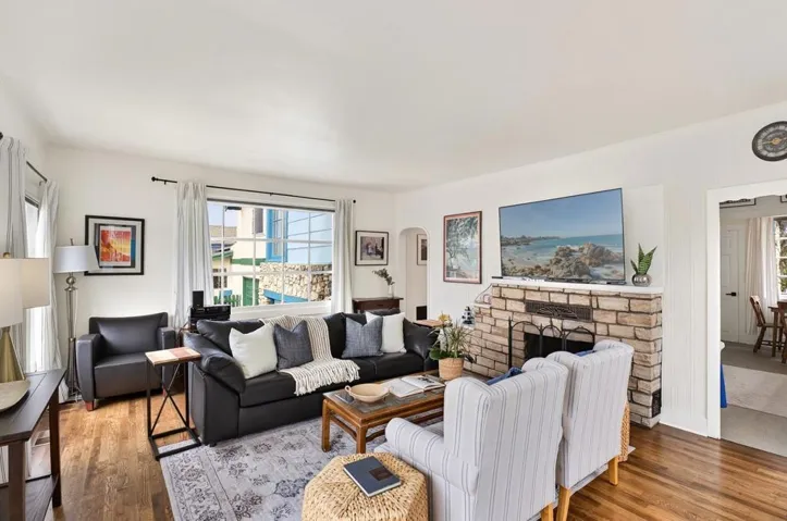 315 Cypress Avenue, Pacific Grove, California 93950