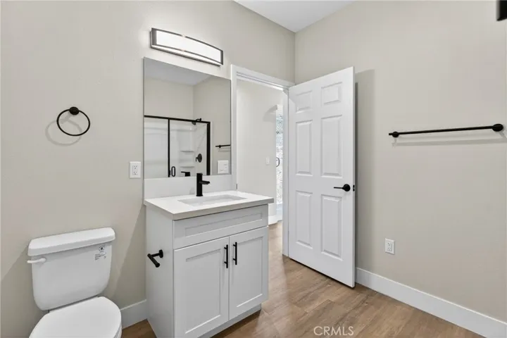 8414 Burnet Avenue, North Hills, California 91343