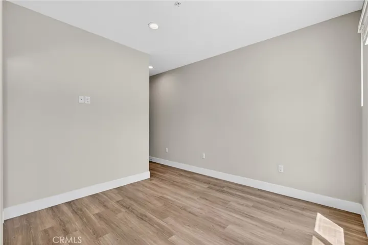 8414 Burnet Avenue, North Hills, California 91343