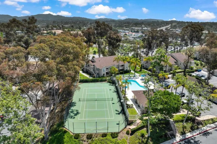230 Diamond Way, Vista, California 92083