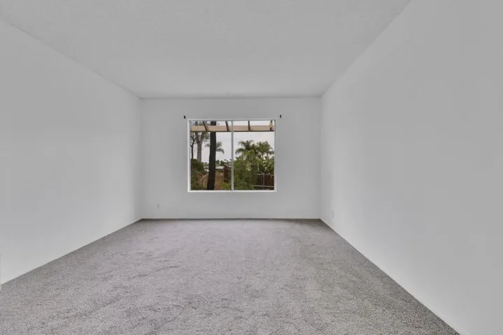 230 Diamond Way, Vista, California 92083