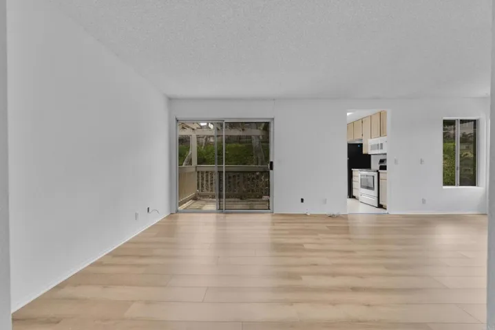 230 Diamond Way, Vista, California 92083